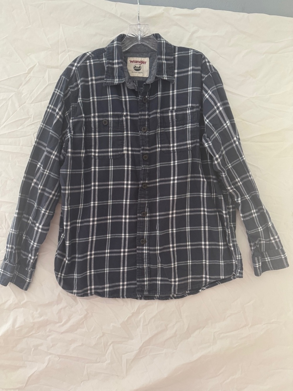 Wrangler Navy and White Plaid Flannel Casual Button-Up Shirt